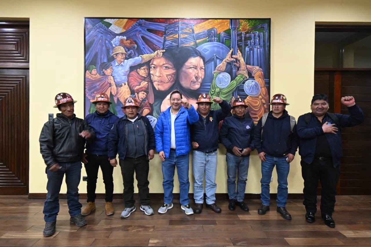 Arce evalúa con la Federación Sindical de Trabajadores Mineros de Bolivia la ejecución de proyectos