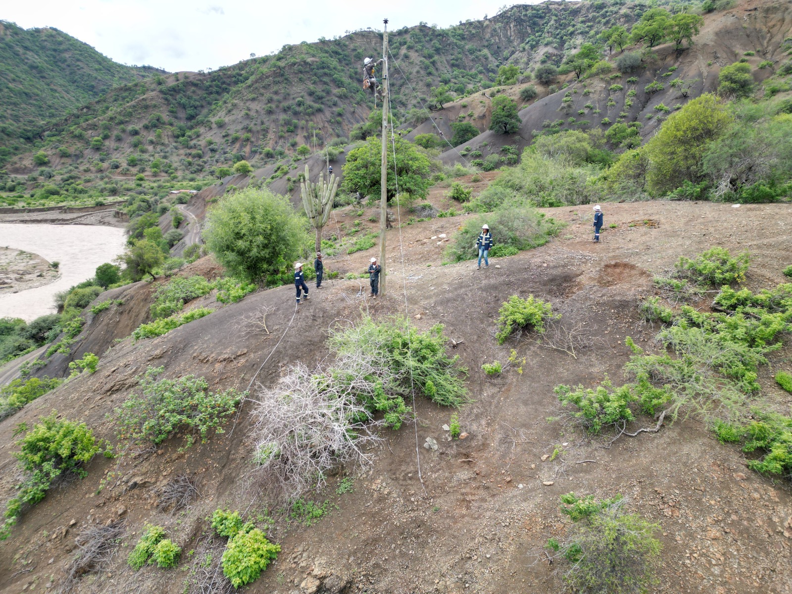 Proyecto de electrificación rural avanza en Aiquile