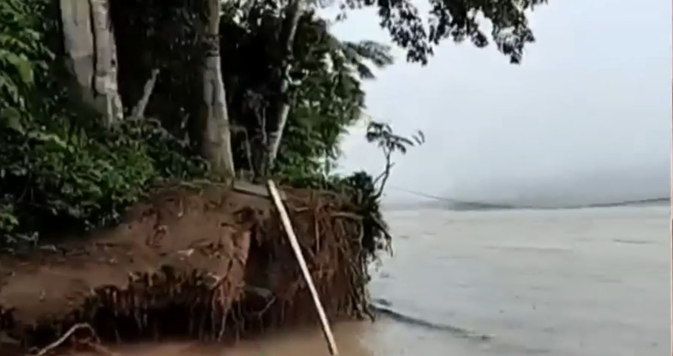 Palos Blancos se declara en emergencia por desborde del río La Paz 