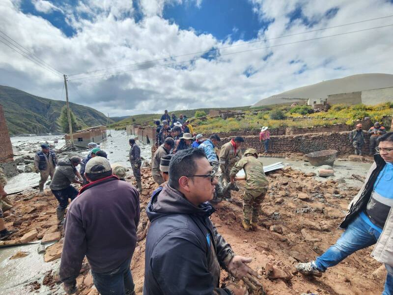 Suman 47 viviendas totalmente destruidas y reportan dos fallecidos por la mazamorra en Llallagua 