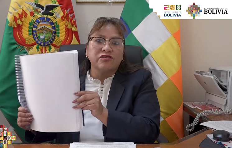 Educación distribuye textos de matemáticas en sistema Braille para estudiantes con discapacidad visual