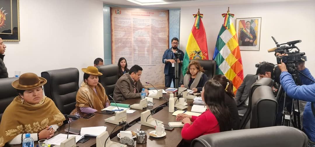 Aprueban proyecto de ley para el cumplimiento de obligaciones de asistencia familiar en beneficio de la niñez