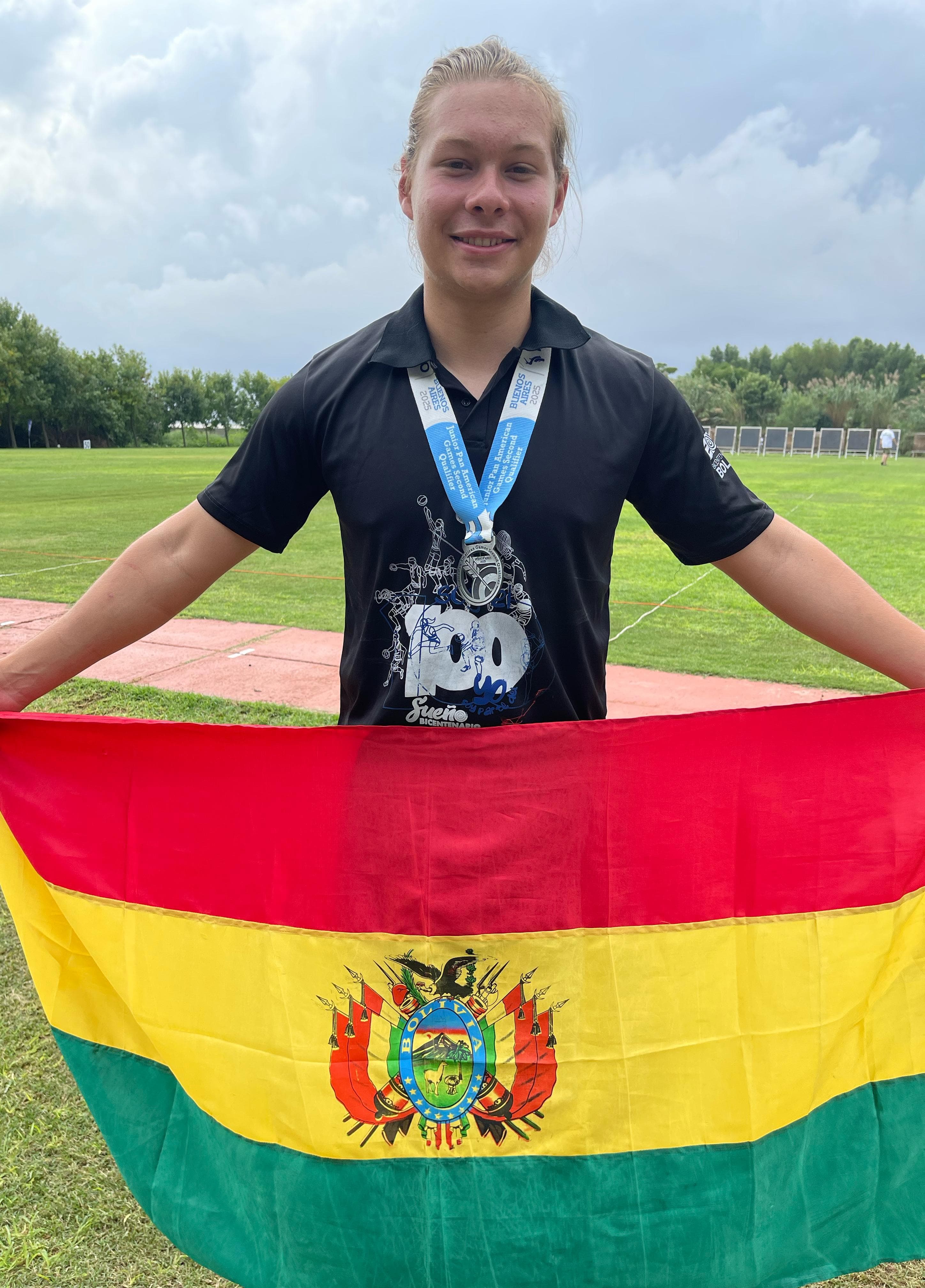 Arquero boliviano Nanuq Herzog clasifica a los Juegos Panamericanos Junior de Asunción 2025