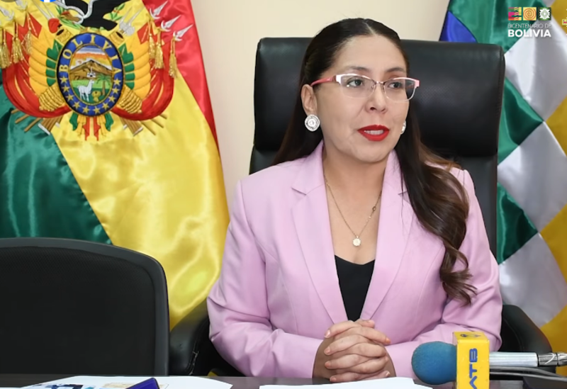 Inicia la campaña “Bolivia Lee” e invitan a la población a donar libros