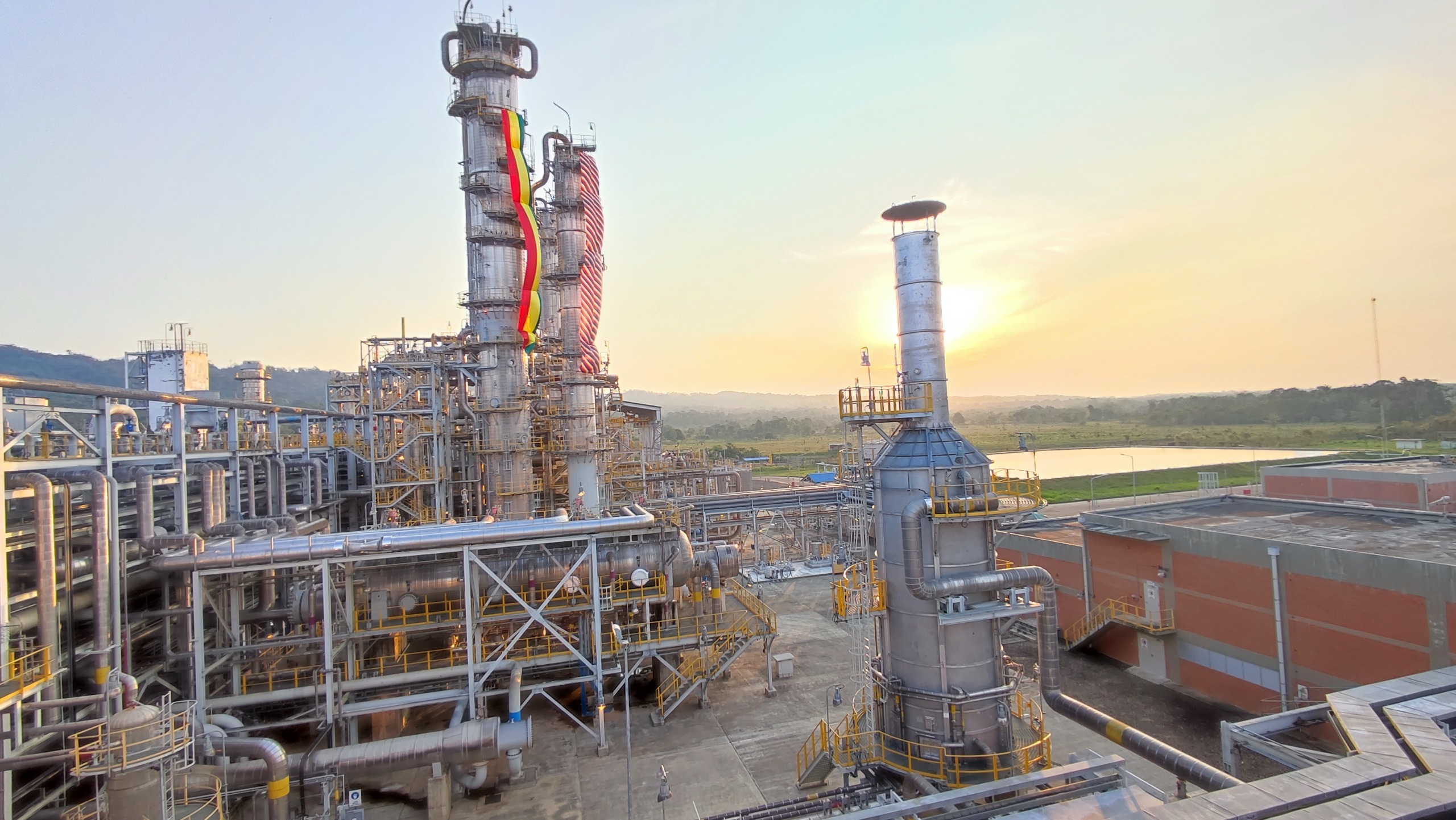 Bolivia apunta a alcanzar una producción histórica de 585.500 toneladas de urea en su Bicentenario