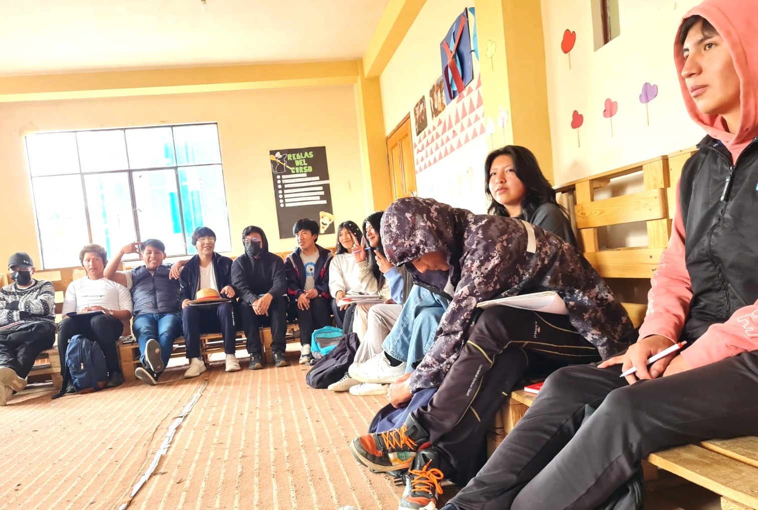 Alcaldía de El Alto lanza 8 cursos gratuitos en salud, gastronomía y arte 