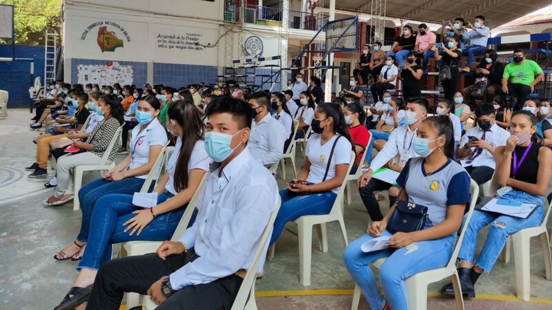 Disponen tolerancia al horario de ingreso y salida en colegios de Santa Cruz por ola de frío