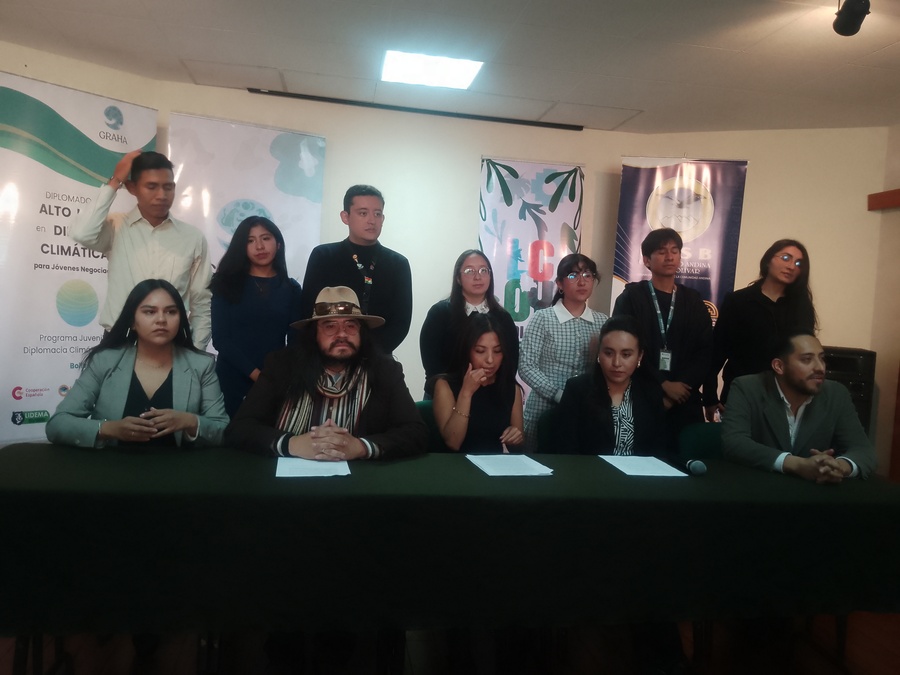 Delegación juvenil boliviana presentará agenda climática en la COP30 de Brasil