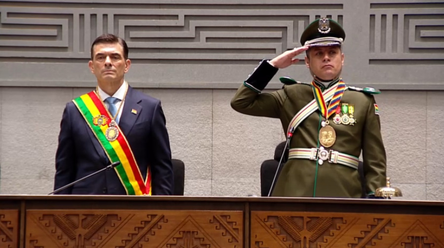 Esperanza, unidad y llamados al cambio, población destaca mensajes de mandatarios