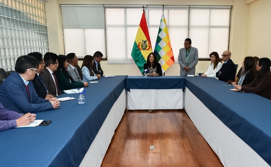 Educación convoca a dirigencia del magisterio urbano y rural a una reunión para abrir canales de diálogo