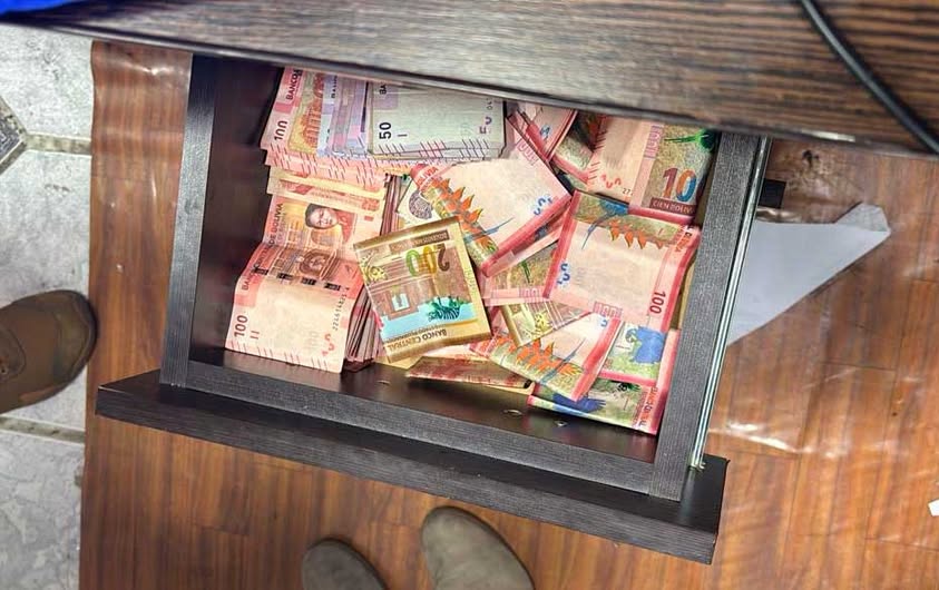 Juez ordena detención preventiva de presuntos “cobradores” del Sedes; exigen que se cite al gobernador Quispe