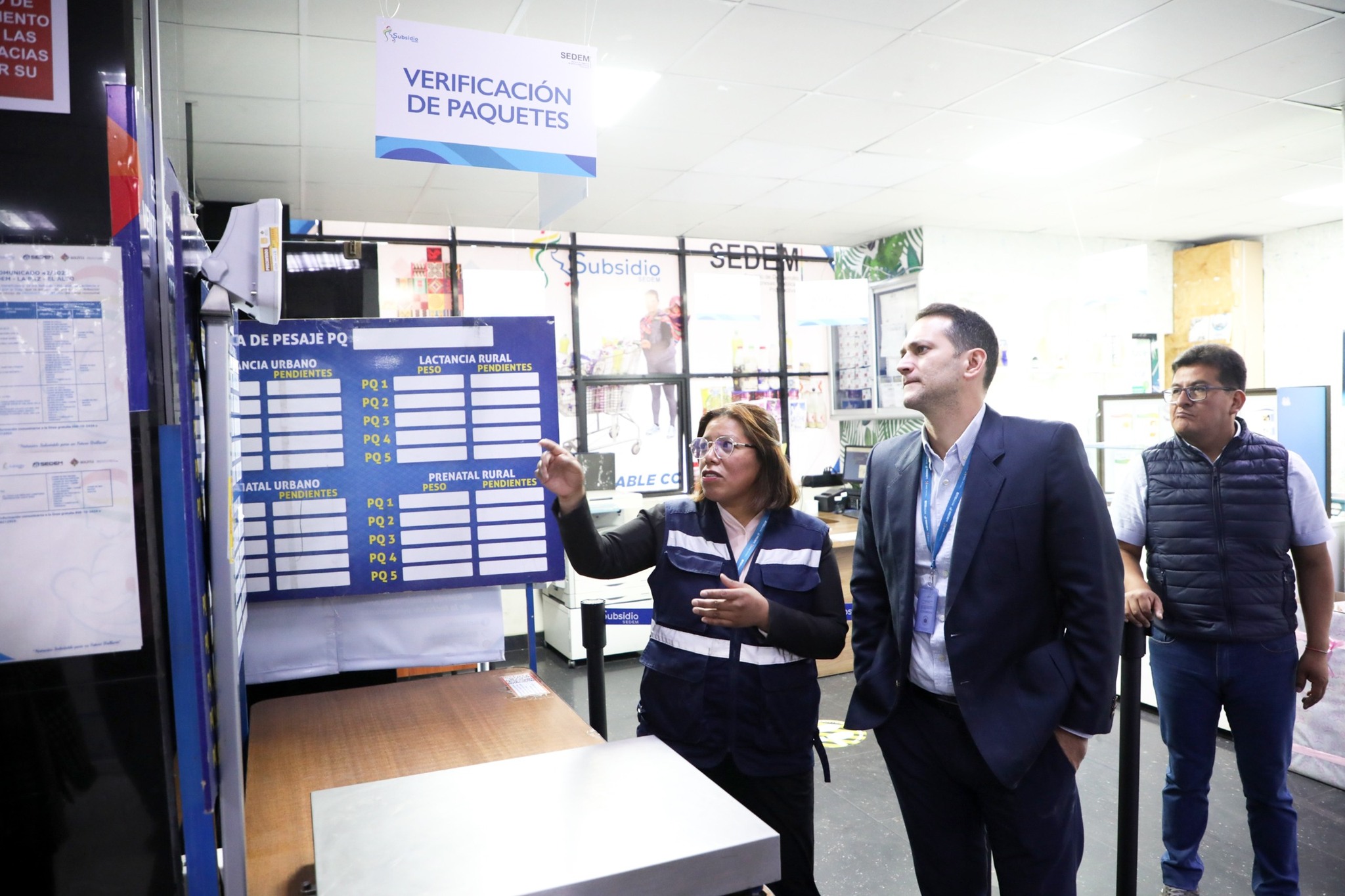 Gerente del Sedem visita empresas estatales y distribuidora de subsidios para identificar “mejoras urgentes” 