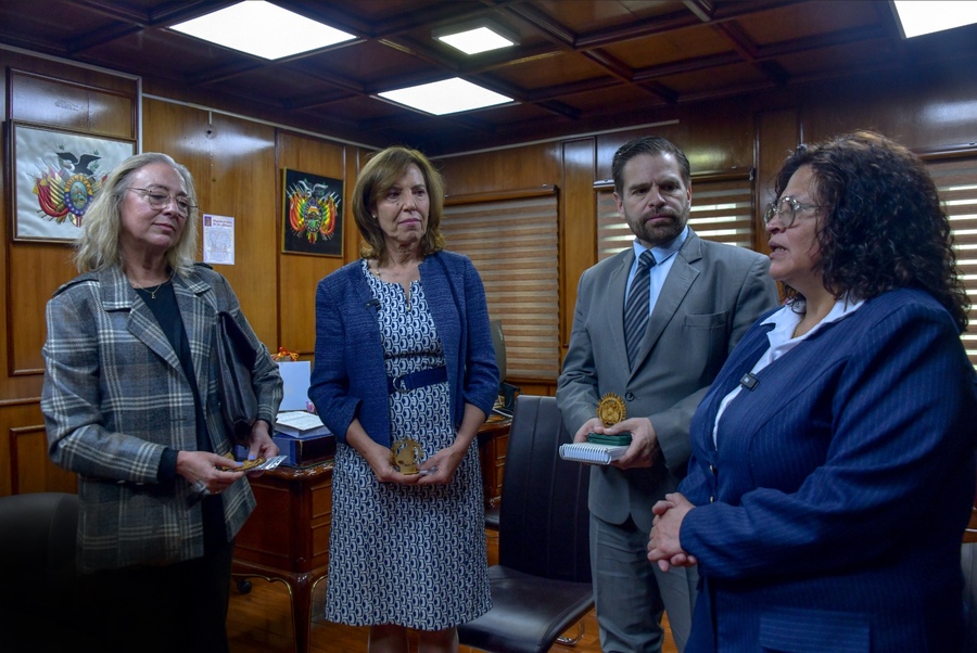 Salud y cooperación española impulsan la continuidad de programas de formación sanitaria y asistencia técnica