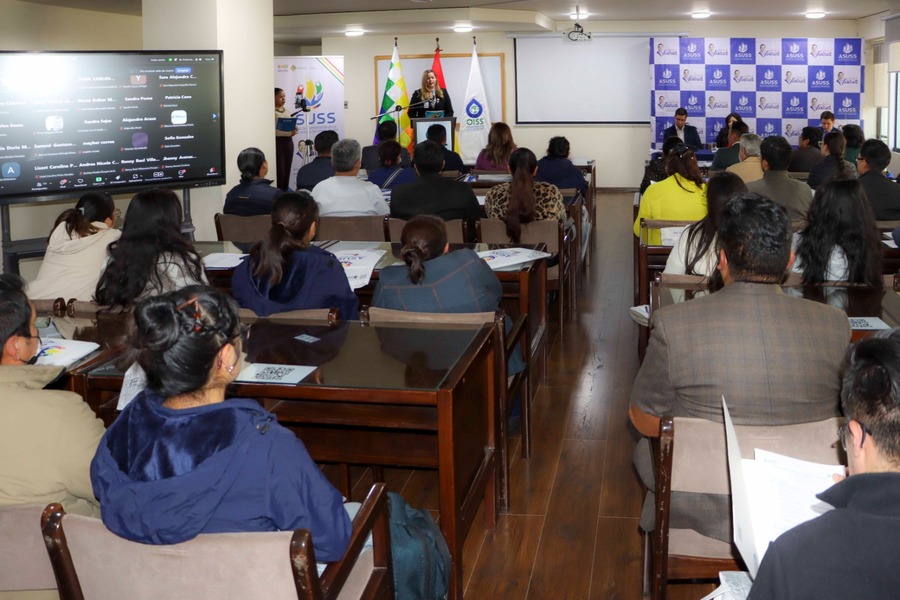 Médicos de la seguridad social se capacitan para la investigación y publicación científica en salud