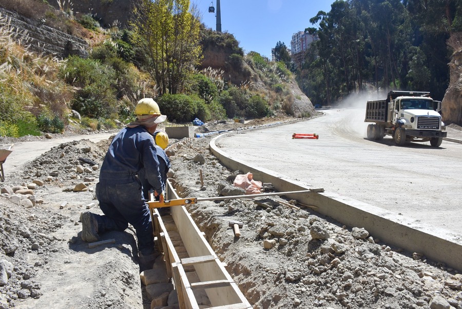 Concejal Escalier: Construcción de la avenida La Paz tuvo presupuesto adicional de Bs 6 millones y no tiene fecha de entrega
