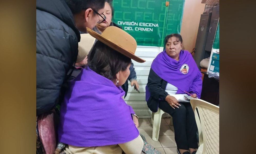 Sepdavi brinda patrocinio legal y apoyo psicológico a taxistas de la línea Lila agredidas por choferes en El Alto