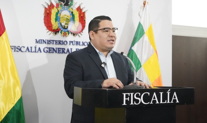 Fiscal General anuncia "cierre de filas" por la democracia y desplegará 400 fiscales para vigilar el balotaje