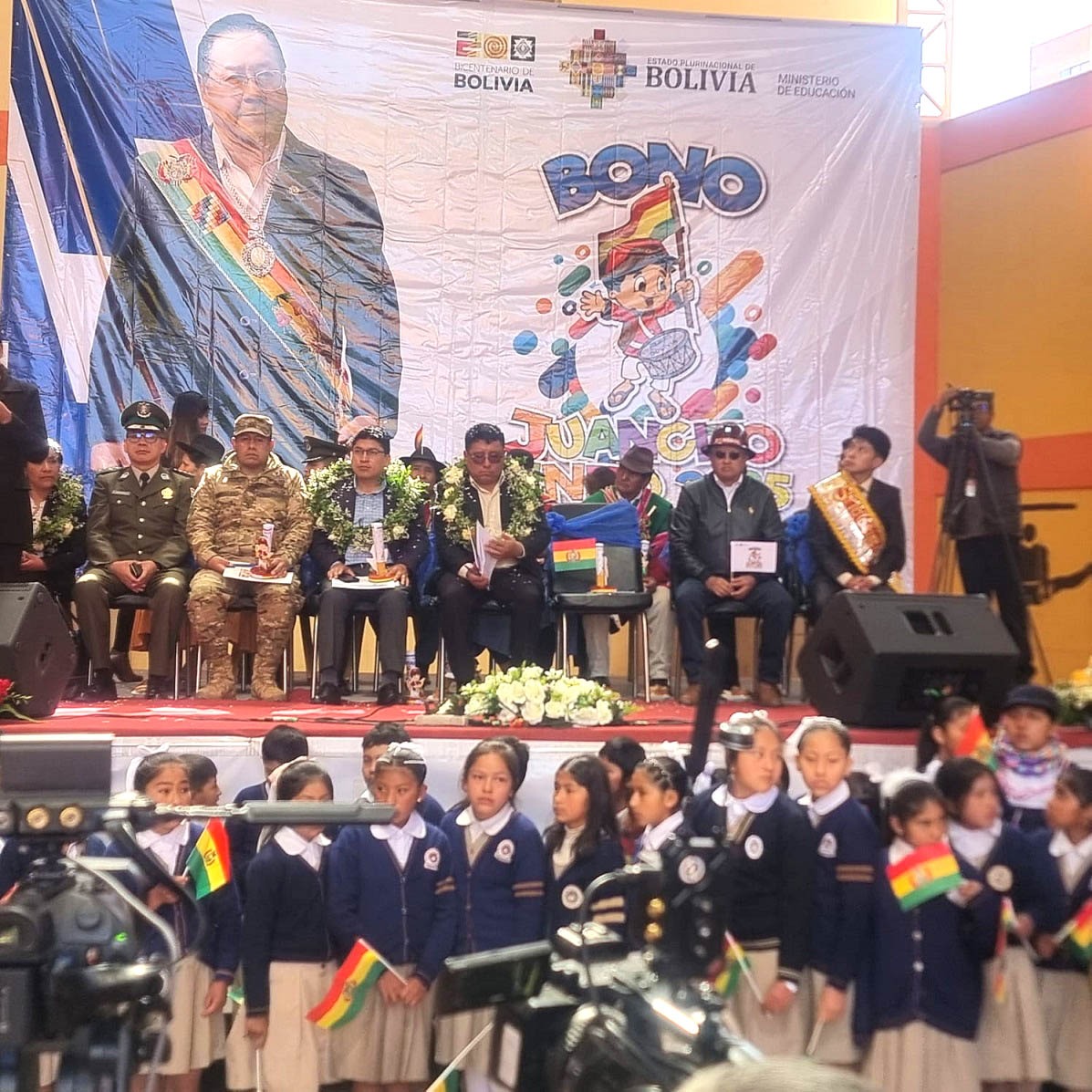 Comibol aporta cerca de Bs 50 millones para el pago del Bono Juancito Pinto