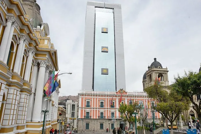 Ministros advierten que eliminar carteras de Medio Ambiente y Desarrollo Rural pondría en riesgo la seguridad alimentaria y ambiental del país