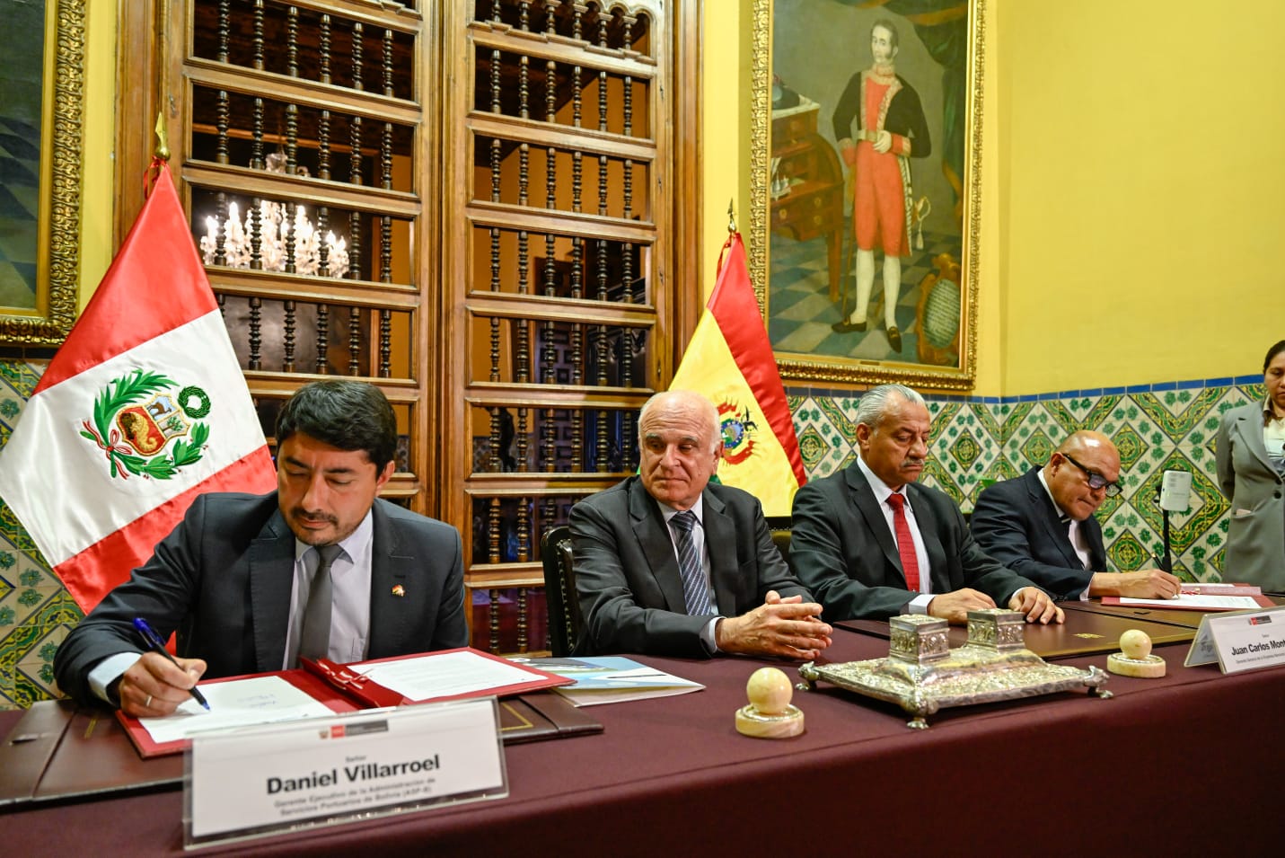 ASP-B y Enapu acuerdan un descuento del 30% en la tarifa pública para la carga boliviana que transite por el puerto peruano de Ilo 