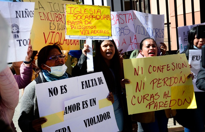 Condena a jesuitas españoles por encubrimiento de abusos marca primer paso en la lucha por justicia 