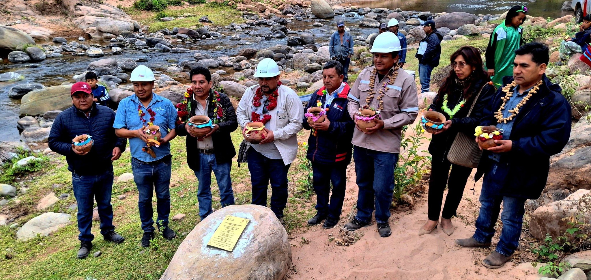 En Huacareta empieza construcción de un puente para facilitar el transporte de productos agrícolas
