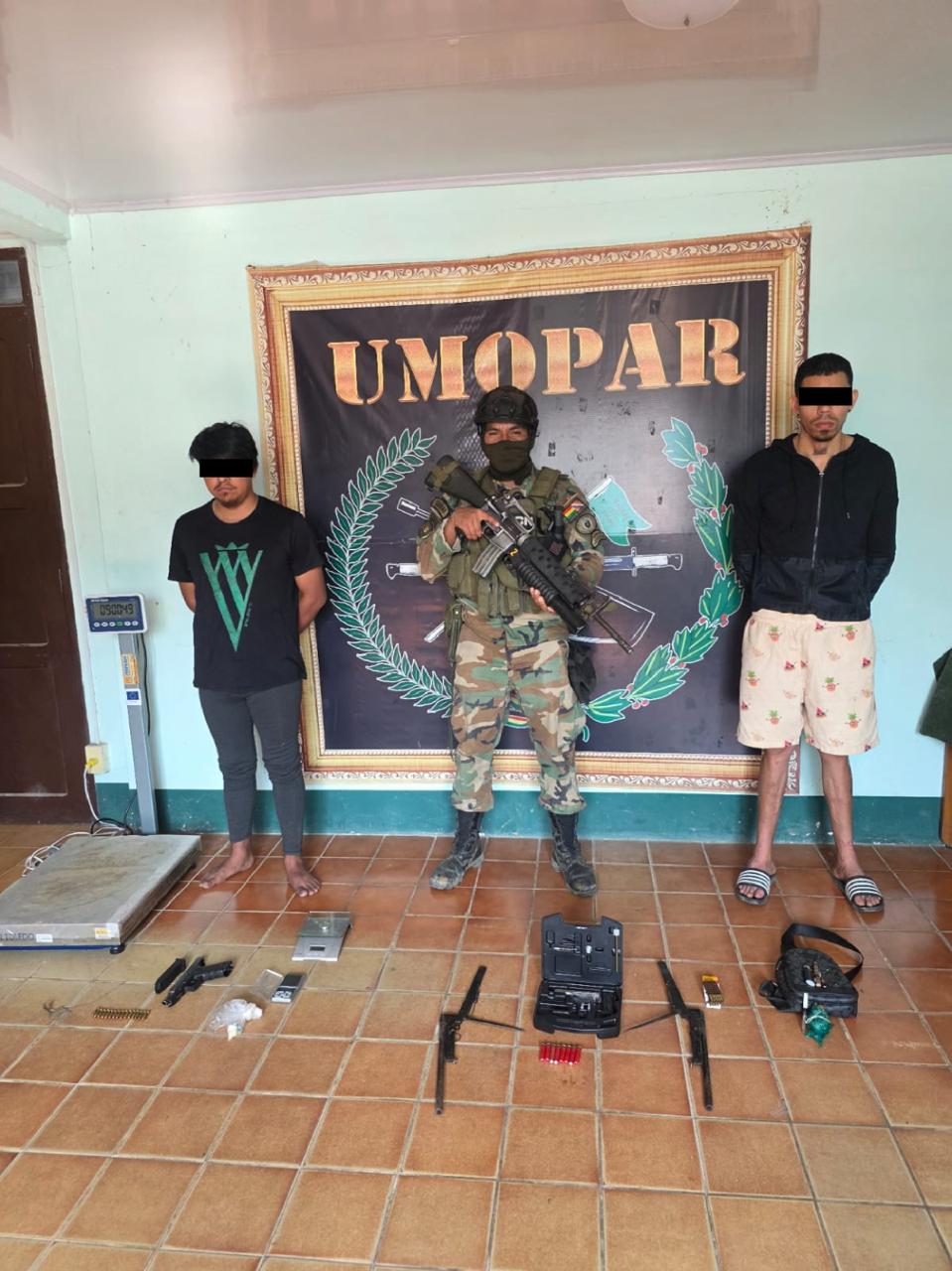 En Villa Tunari detienen a un colombiano y secuestran droga, armas y un vehículo