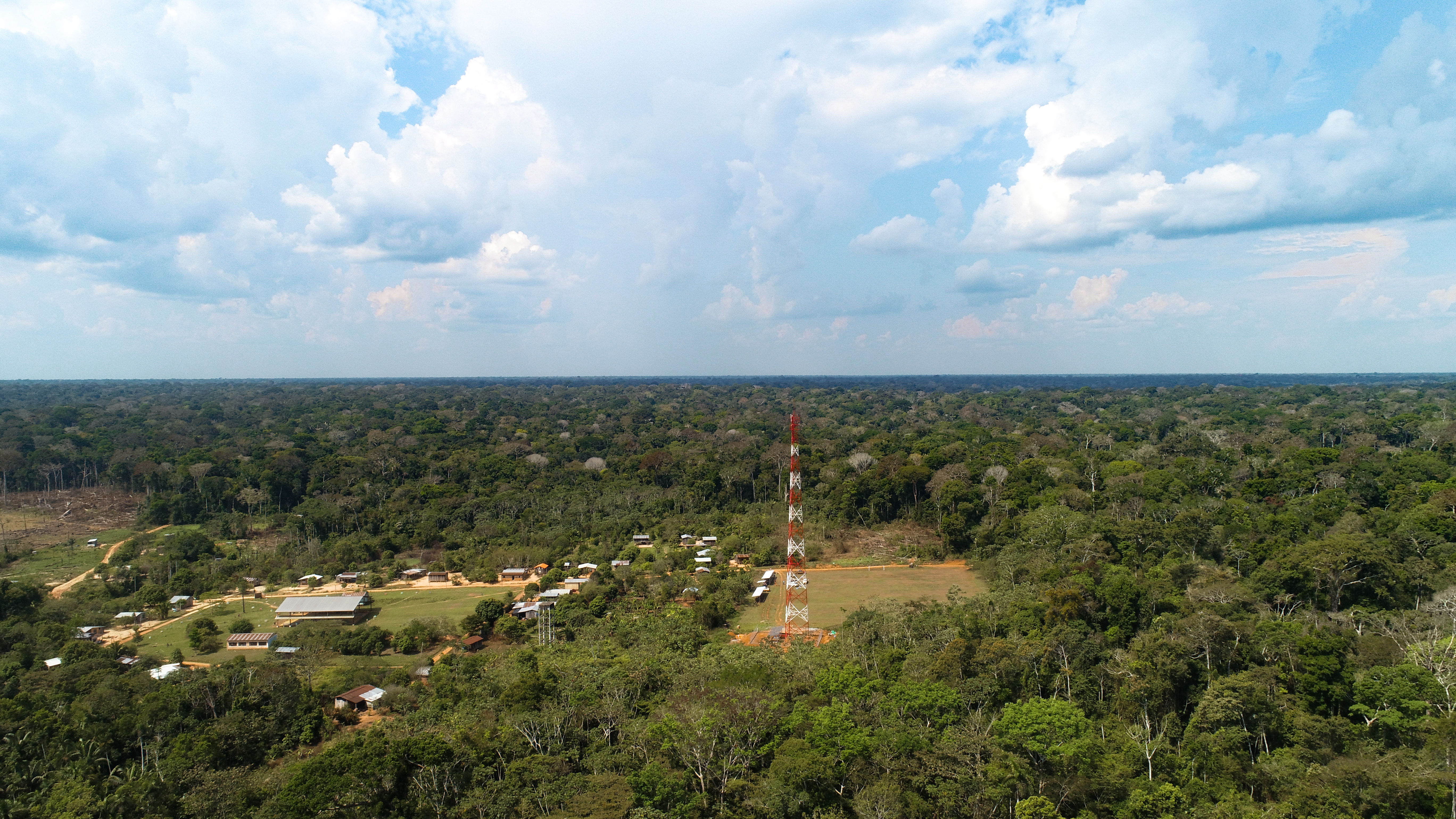 Entel invierte Bs 4,4 millones para reducir la brecha digital en Pando