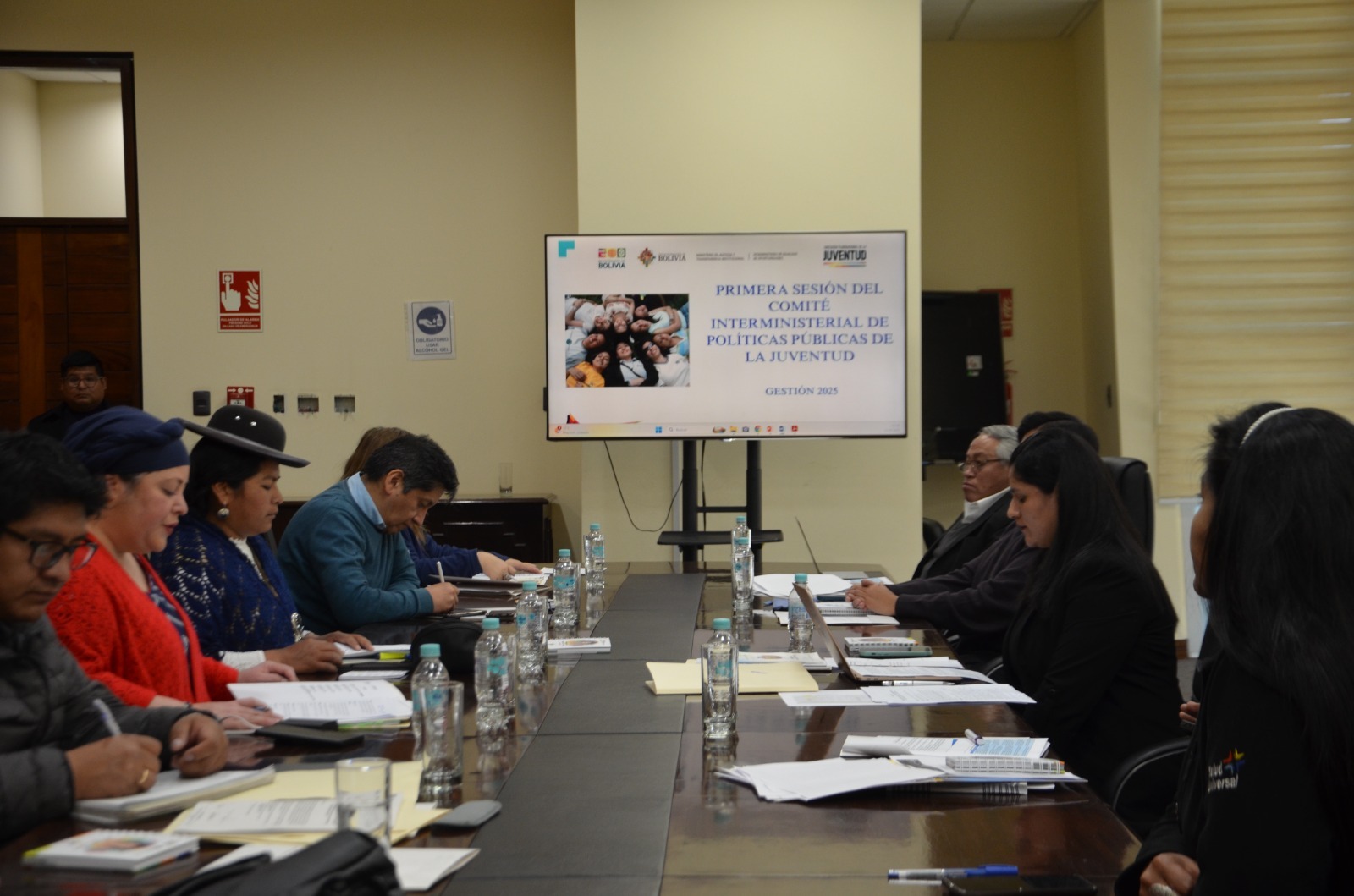Comité interministerial apunta a reactivar el Consejo Plurinacional de la Juventud