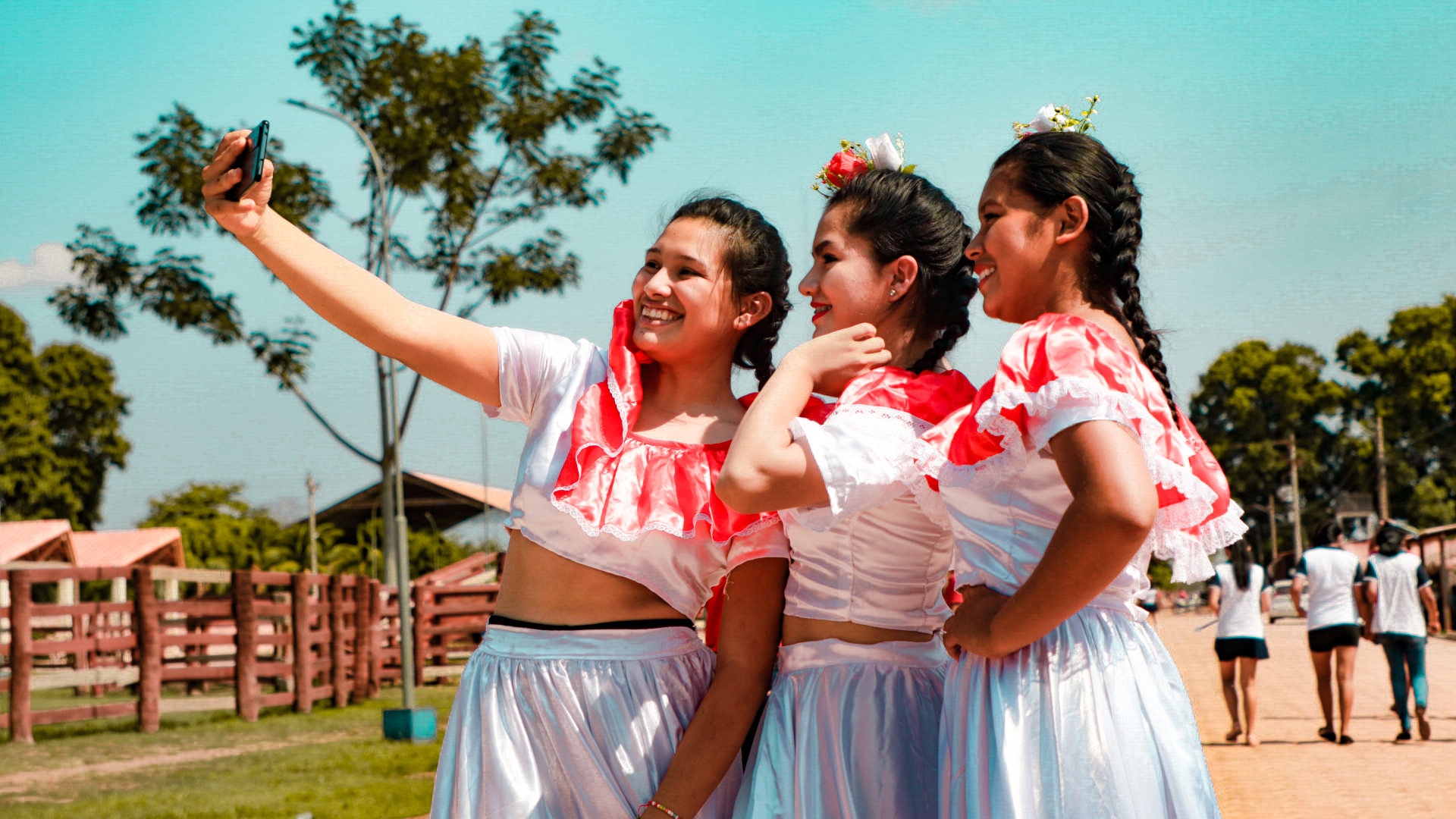 Gobierno fortalece conectividad en Santa Cruz con 40 nuevas Radio Bases y más de Bs 86 millones de inversión