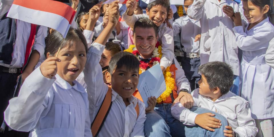 El presidente Rodrigo Paz inaugurará el año escolar en Copacabana