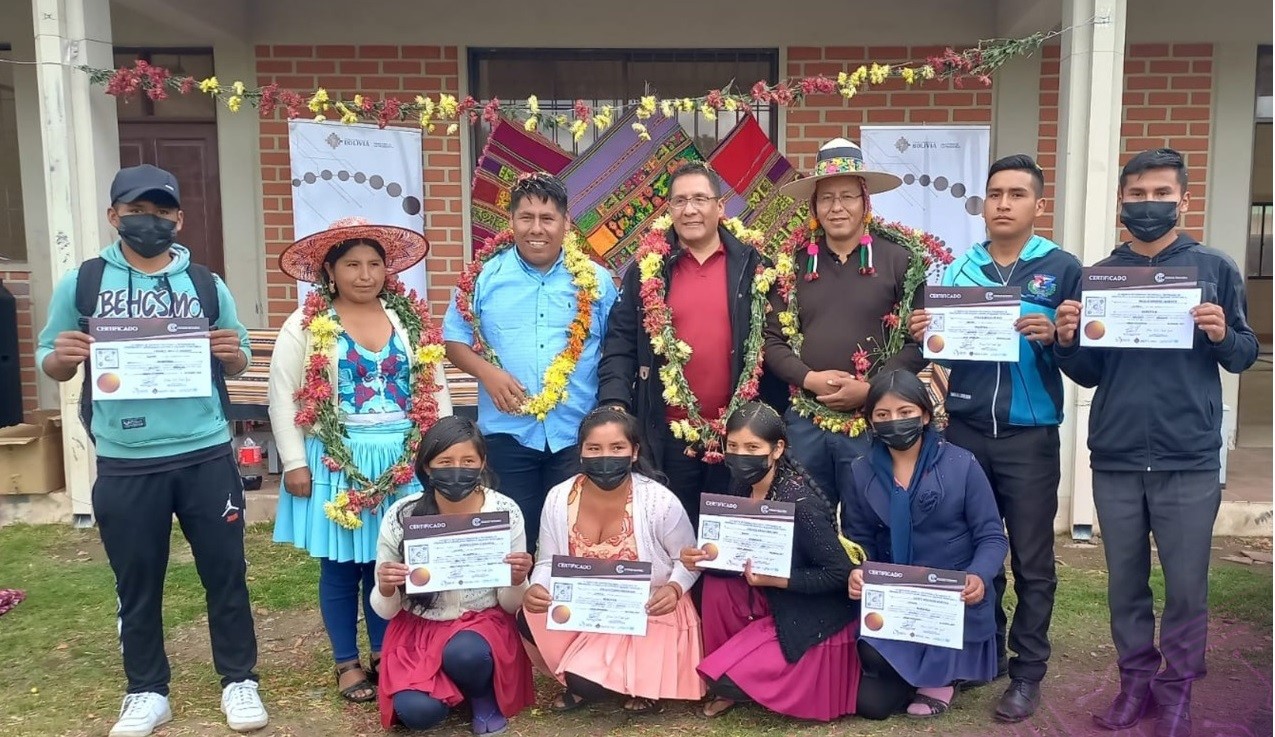 Centros de Capacitación Tecnológica de Agetic graduaron a 890 jóvenes