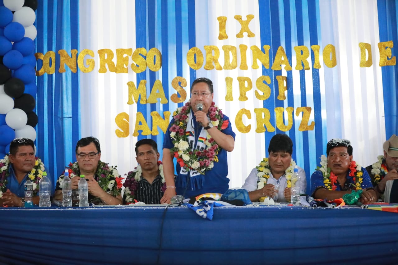 Presidente exhorta al MAS a colocarse a la altura del desafío para enfrentar ideológica y políticamente a la derecha nacional e internacional