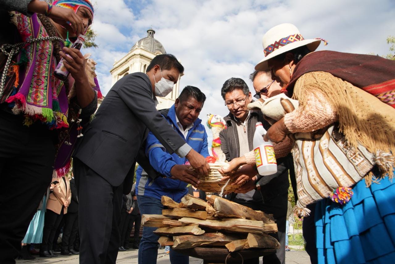 Con una ofrenda a la Pachamama se inicia el Encuentro Nacional de los Diálogos por el Agua para la Vida 