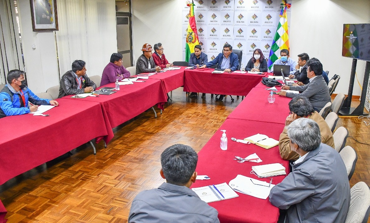 Concluye trabajo de la Subcomisión de Desarrollo Productivo en atención al pliego petitorio de la COB