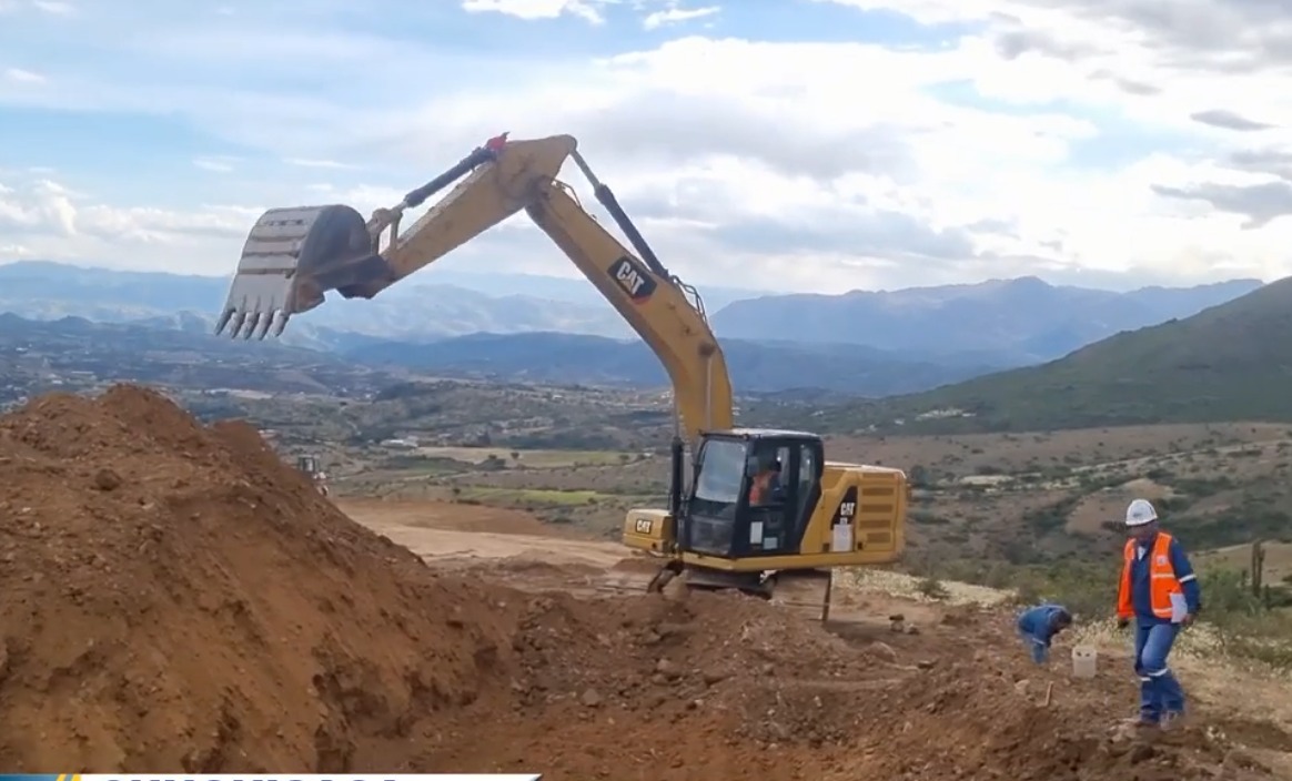 Se inician obras en la doble vía Sucre – Yamparaez, de 25 kilómetros