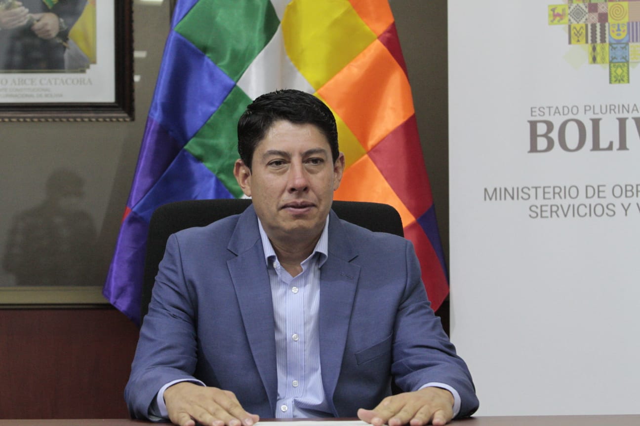  Posesionan a José Antonio Baldelomar como nuevo viceministro de Transportes 