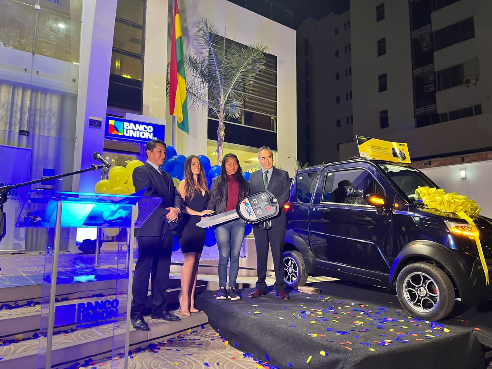 Banco Unión y Western Unión premian con un auto y dos motocicletas eléctricas a sus clientes 