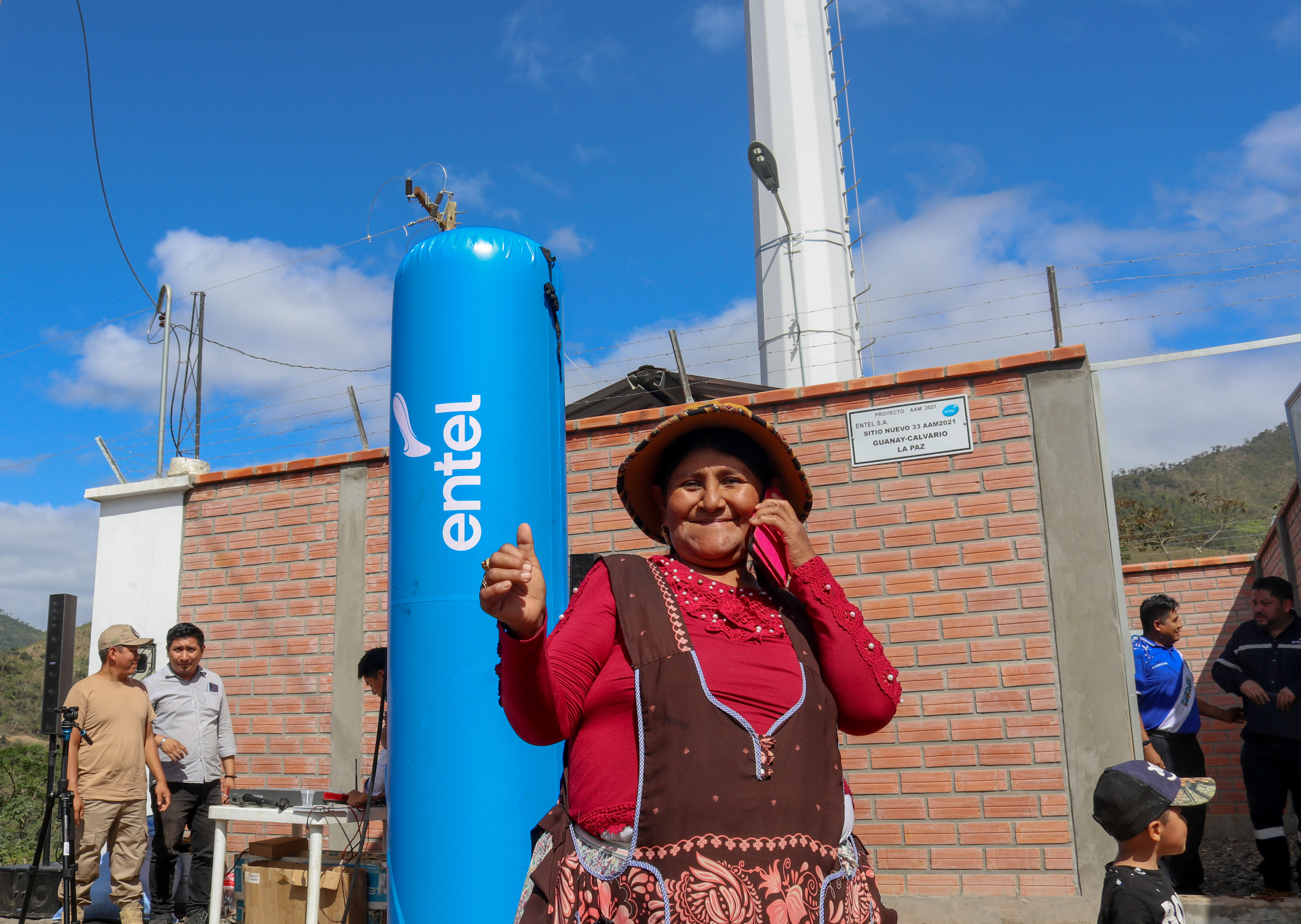 Entel pone en servicio una Estación Radio Base en Guanay para telefonía móvil e internet