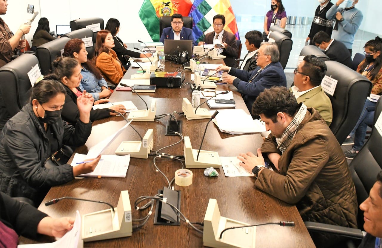 Cámara de Diputados aprueba el proyecto de Ley del PGE 2023 de Bs 243.950 millones 