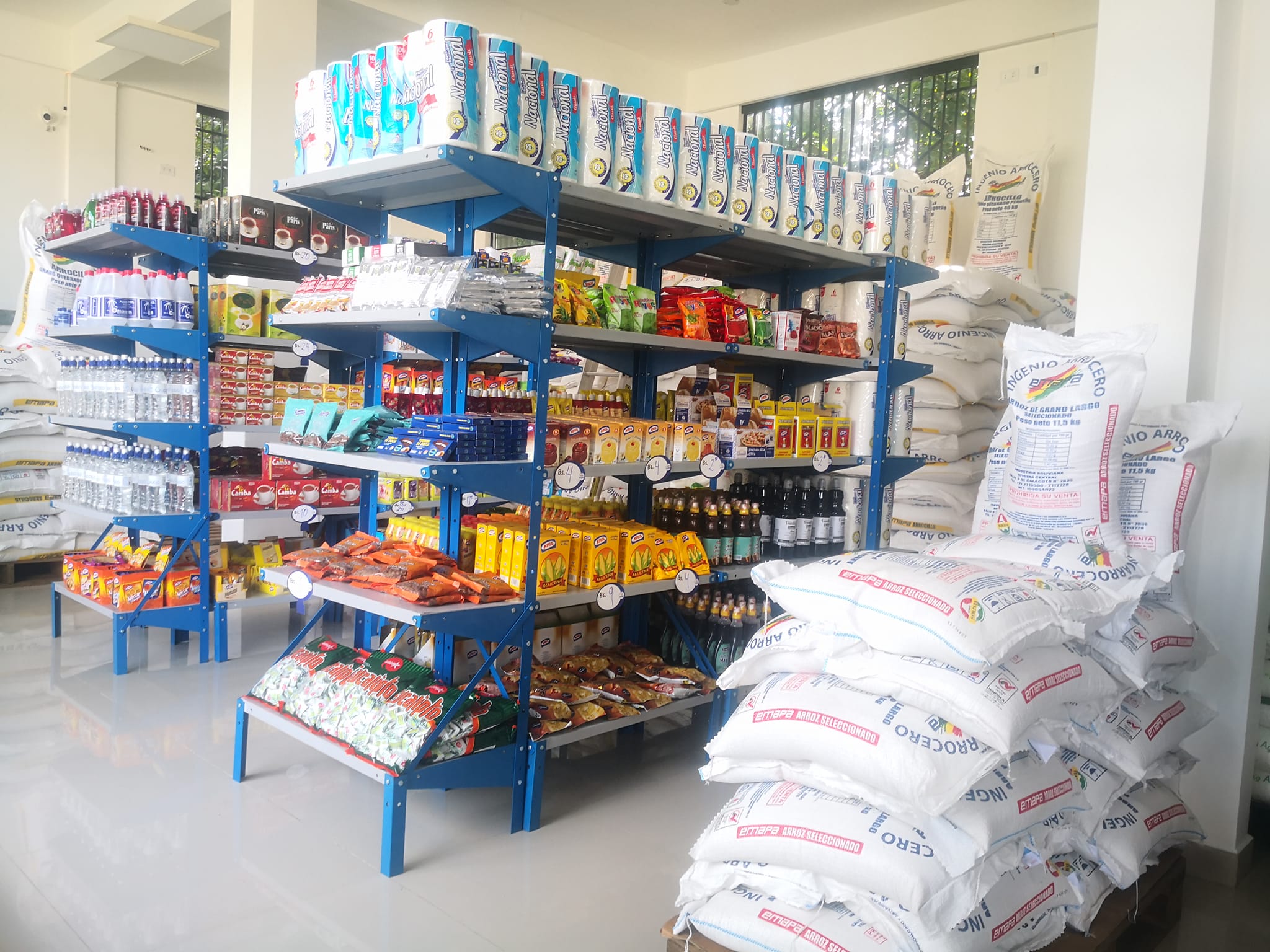 Emapa inaugura sucursal de venta de productos nacionales en Inquisivi