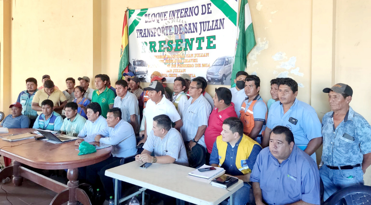 Transportistas de San Julián no acatarán paro promovido por Camacho