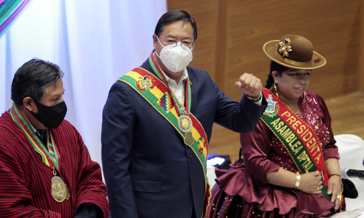 Gobierno pone en marcha megaobras en hidrocarburos, construcción de nuevas factorías y plantas de almacenamiento de alimentos en La Paz