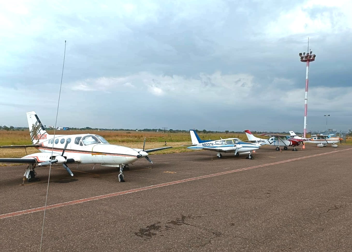 Aduana incauta cuatro aeronaves valoradas en más de Bs 3,7 millones en Santa Cruz