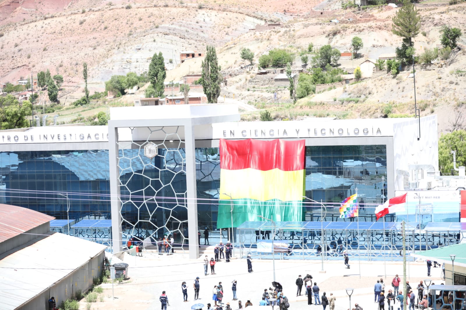 YLB: Bolivia avanza en su independencia tecnológica