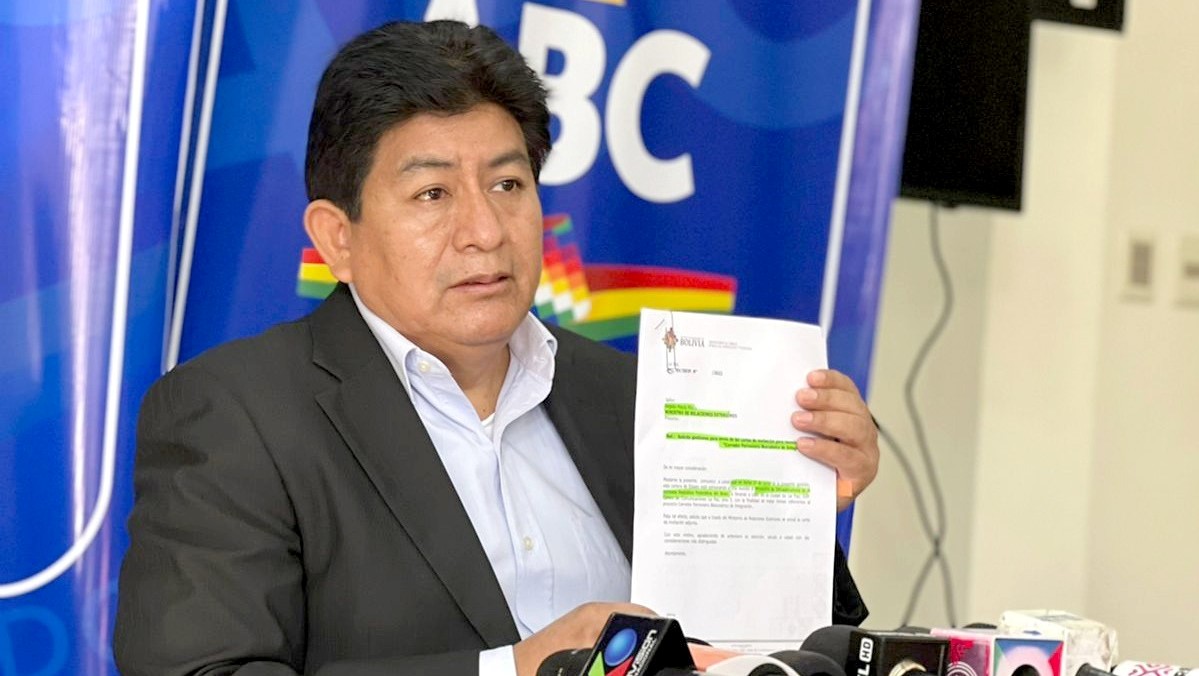 Gobierno invertirá Bs 257 millones en mejoras para el aeropuerto de Tarija