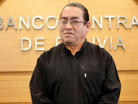 Fallece el analista e investigador económico Abraham Pérez; autoridades, docentes y estudiantes lamentan su deceso