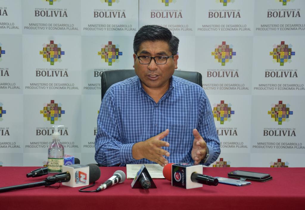 Ministro Huanca exhorta a aumentar la producción de maíz, sorgo y caña de azúcar