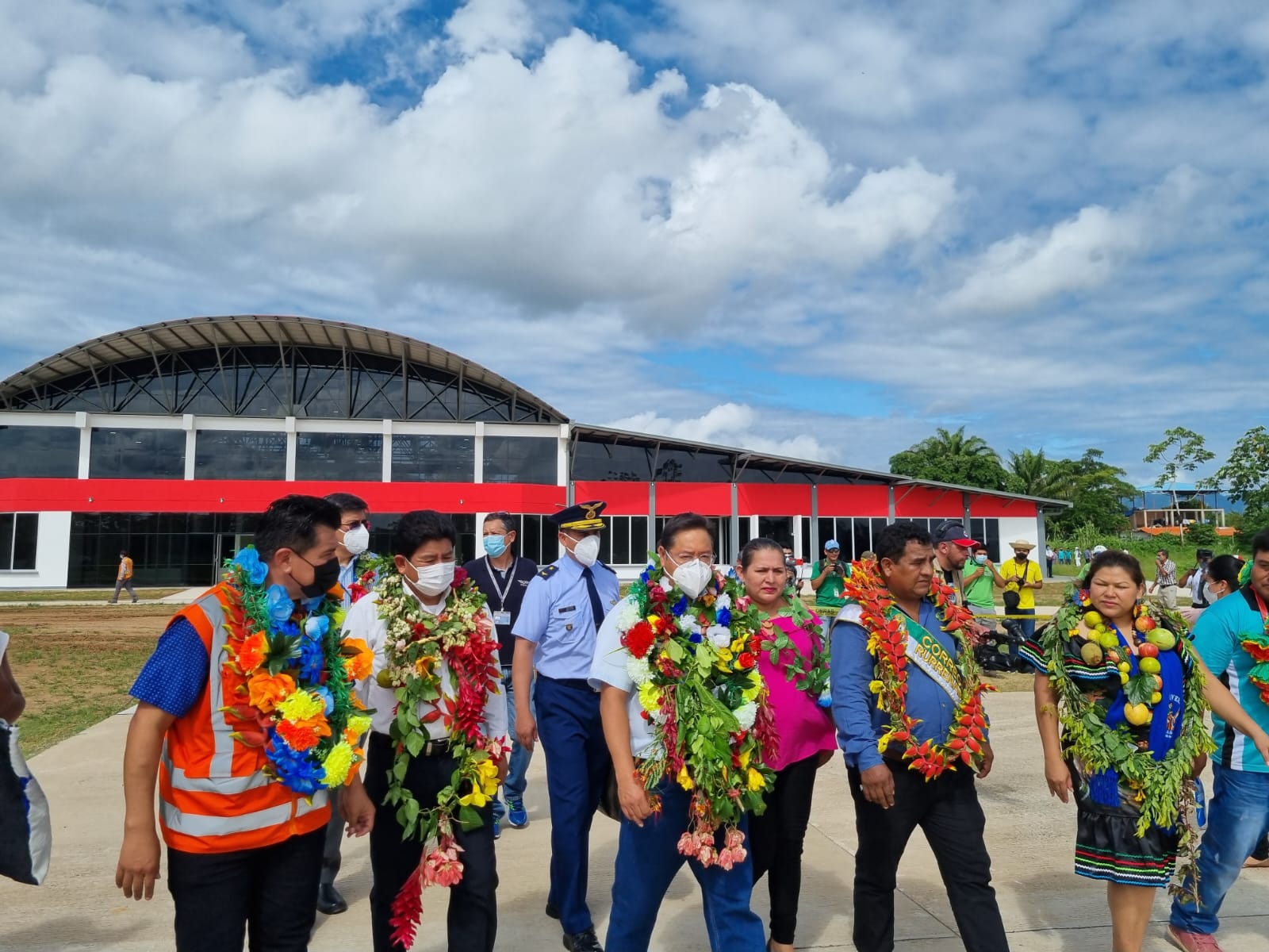 Gobierno resalta millonaria inversión para mejorar aeropuertos de Rurrenabaque y Guayaramerín