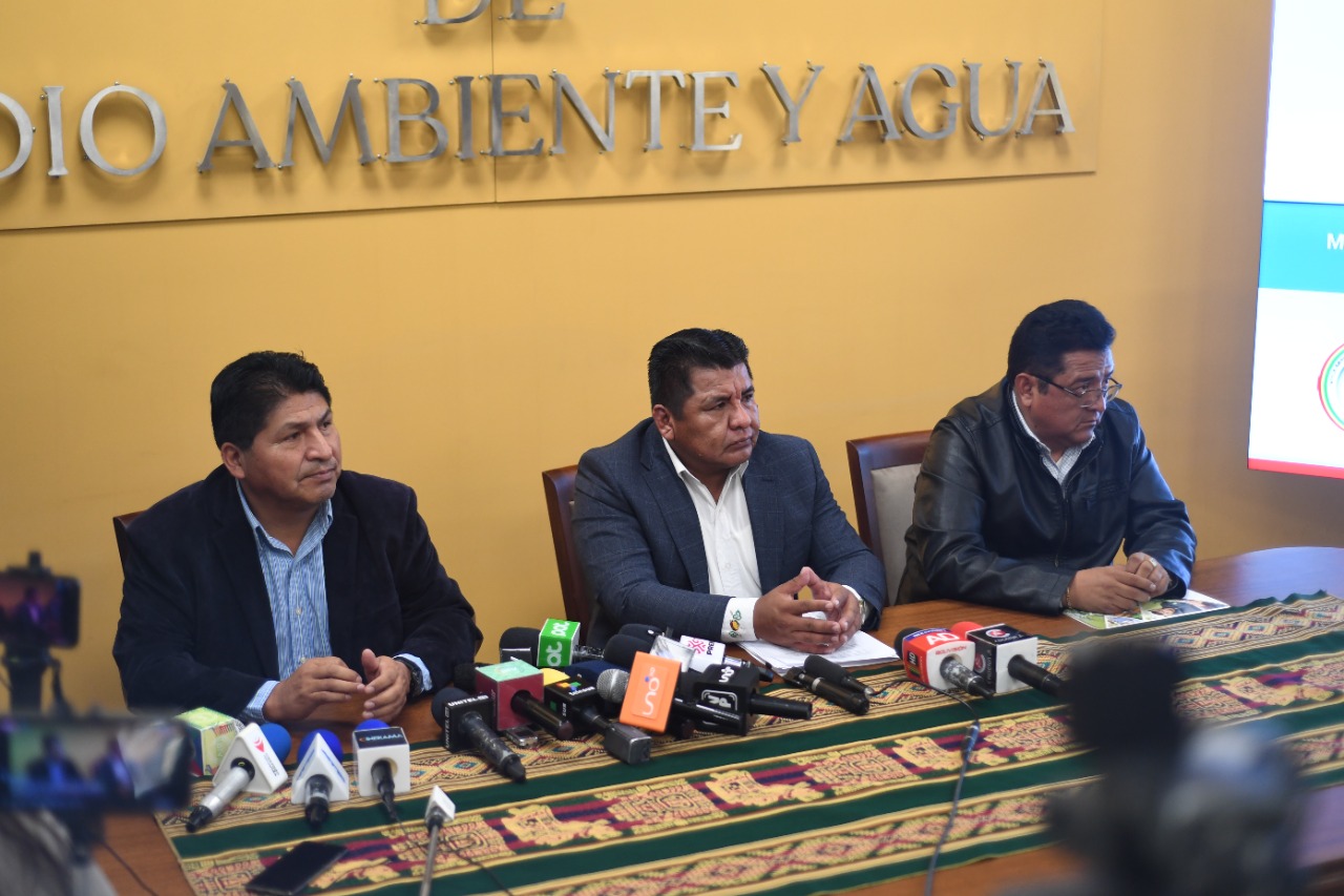 Sequías afectan a más de 102.000 familias, activan plan de Bs 121 millones para dotar agua en zonas afectadas